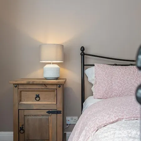 Broomfield Nr - Dogs For Free Holiday home